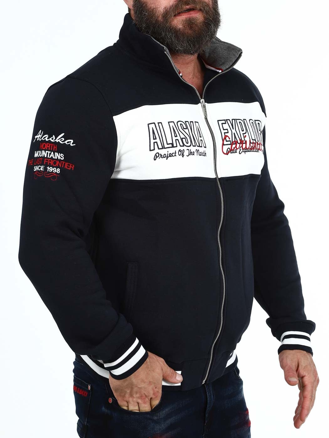 Alaska Zip hoodie_6.jpg