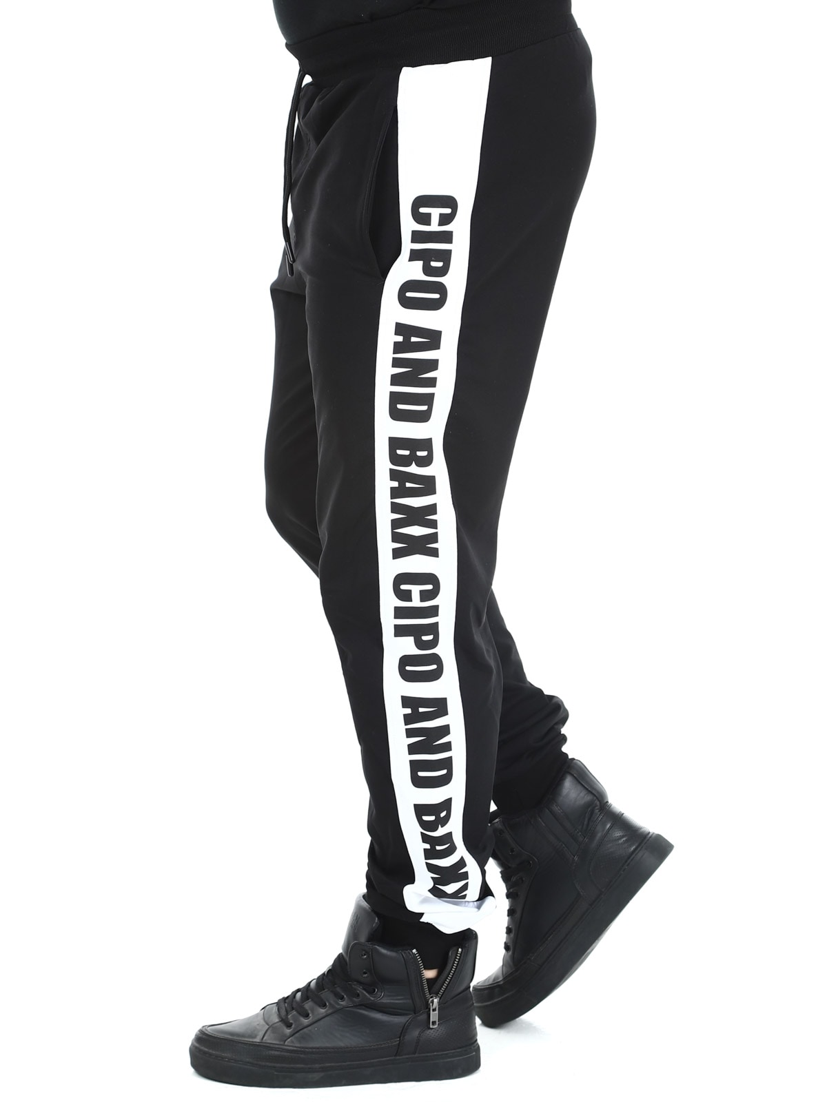 Quillion Cipo Baxx Sweatpants - Black_6.jpg