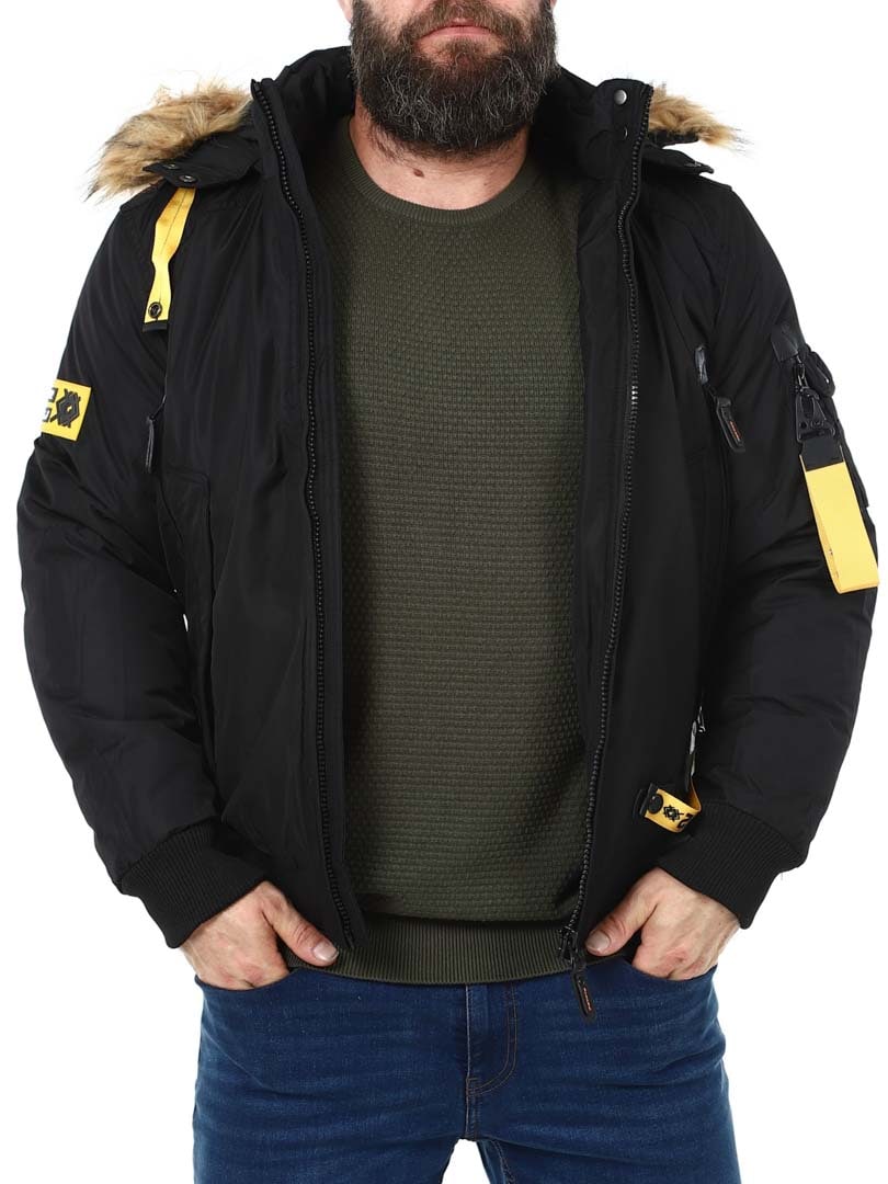 black Winterjacket with yelow details_1.jpg